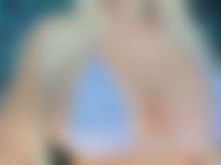 adrianna777's Live Sex Cam Show