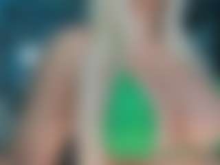 adrianna777's Live Sex Cam Show