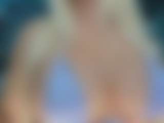 adrianna777's Live Sex Cam Show