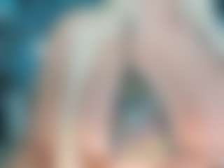 adrianna777's Live Sex Cam Show