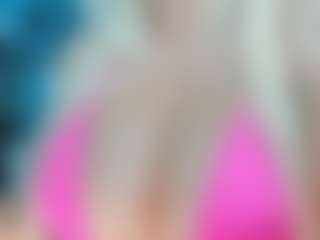 adrianna777's Live Sex Cam Show