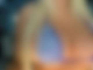 adrianna777's Live Sex Cam Show