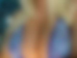 adrianna777's Live Sex Cam Show