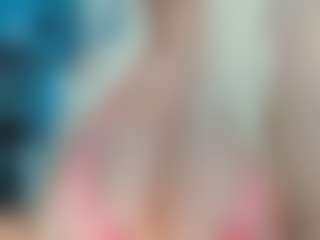 adrianna777's Live Sex Cam Show