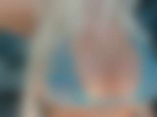 adrianna777's Live Sex Cam Show