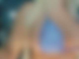 adrianna777's Live Sex Cam Show