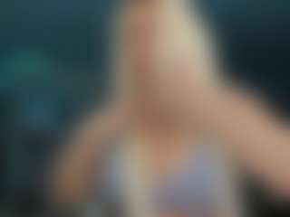 adrianna777's Live Sex Cam Show