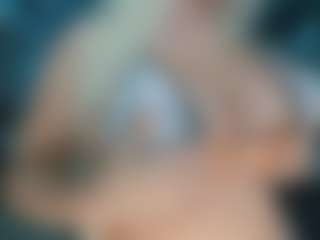 adrianna777's Live Sex Cam Show