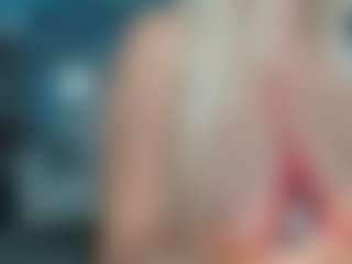 adrianna777's Live Sex Cam Show