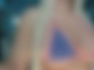 adrianna777's Live Sex Cam Show