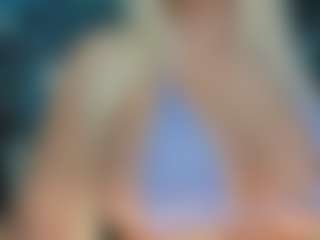 adrianna777's Live Sex Cam Show