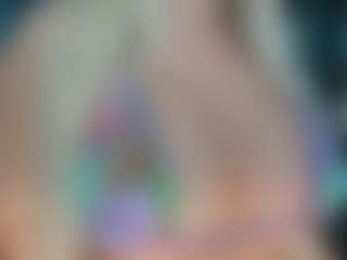 adrianna777's Live Sex Cam Show