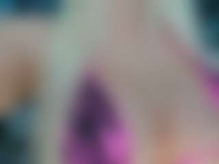 adrianna777's Live Sex Cam Show