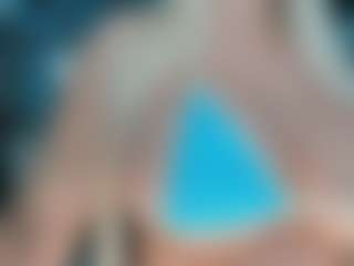 adrianna777's Live Sex Cam Show