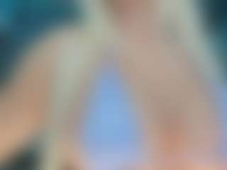 adrianna777's Live Sex Cam Show