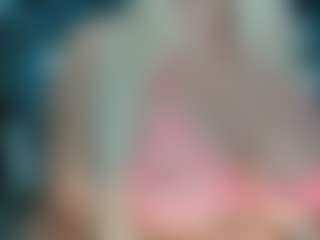 adrianna777's Live Sex Cam Show