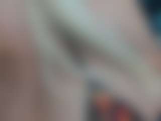 adrianna777's Live Sex Cam Show