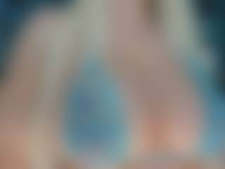 adrianna777's Live Sex Cam Show