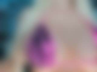 adrianna777's Live Sex Cam Show