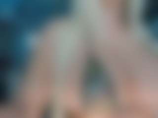 adrianna777's Live Sex Cam Show
