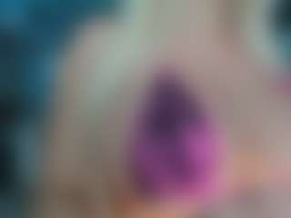 adrianna777's Live Sex Cam Show