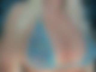 adrianna777's Live Sex Cam Show