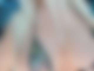 adrianna777's Live Sex Cam Show