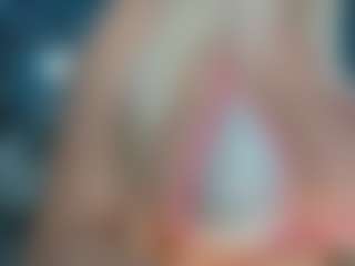 adrianna777's Live Sex Cam Show