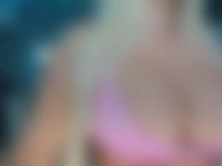 adrianna777's Live Sex Cam Show