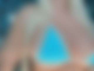 adrianna777's Live Sex Cam Show