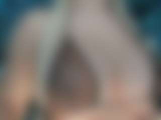 adrianna777's Live Sex Cam Show