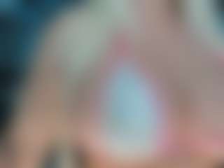 adrianna777's Live Sex Cam Show