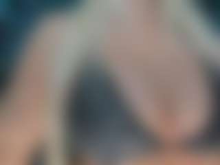 adrianna777's Live Sex Cam Show