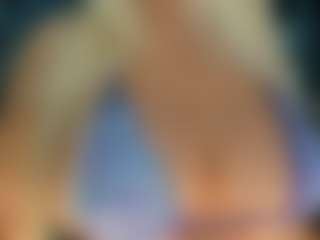 adrianna777's Live Sex Cam Show