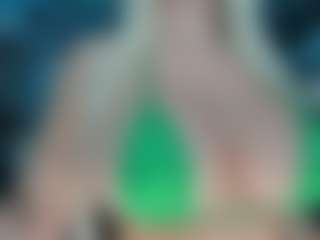 adrianna777's Live Sex Cam Show