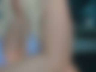 adrianna777's Live Sex Cam Show