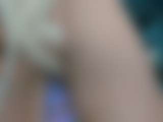 adrianna777's Live Sex Cam Show