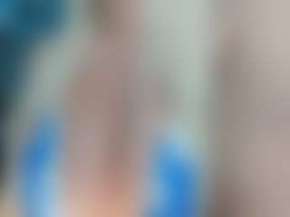 adrianna777's Live Sex Cam Show