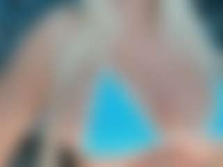 adrianna777's Live Sex Cam Show