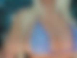 adrianna777's Live Sex Cam Show