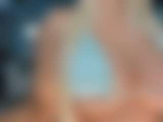 adrianna777's Live Sex Cam Show