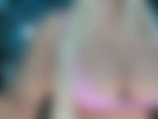 adrianna777's Live Sex Cam Show