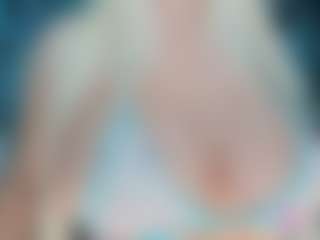 adrianna777's Live Sex Cam Show