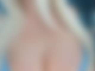 adrianna777's Live Sex Cam Show