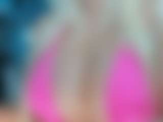adrianna777's Live Sex Cam Show