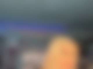 adrianna777's Live Sex Cam Show