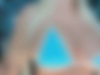 adrianna777's Live Sex Cam Show