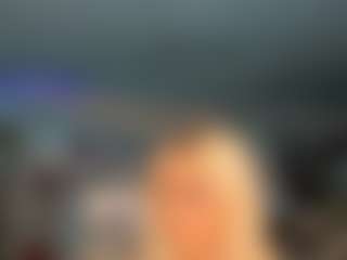 adrianna777's Live Sex Cam Show