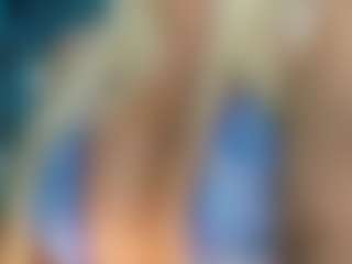adrianna777's Live Sex Cam Show