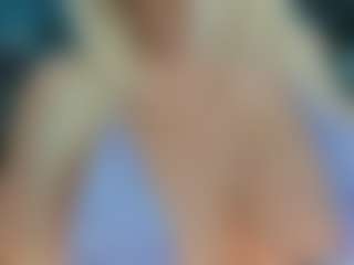 adrianna777's Live Sex Cam Show